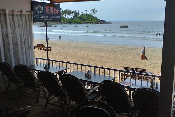 Beachside dining at Palolem Beach, South Goa